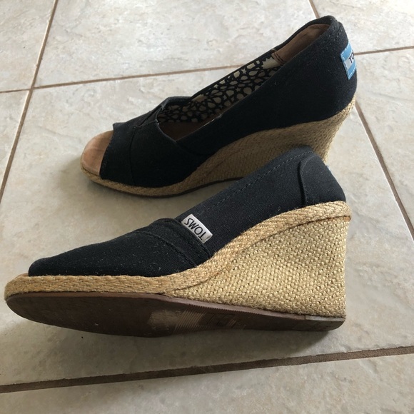Tom’s Wedges - Picture 3 of 3